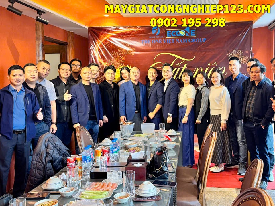 Đội ngũ kỹ sư The One Việt Nam Đội ngũ kỹ sư The One Việt Nam